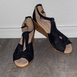 Elegant Black Wedge Sandals